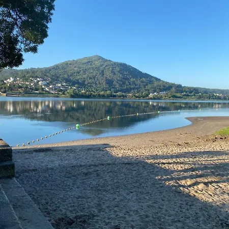 Сasa de vacaciones Wonderfull House In O Rosal With Optical Fiber, Casa